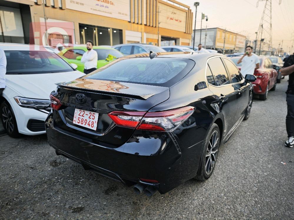 تۆیۆتا کامری